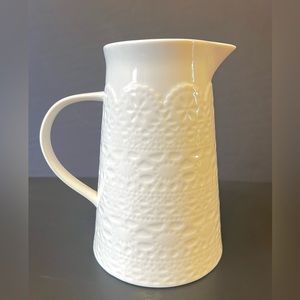 Nottingham’s Lace Ceramic Pitcher Creamer White,  Excellent Condition